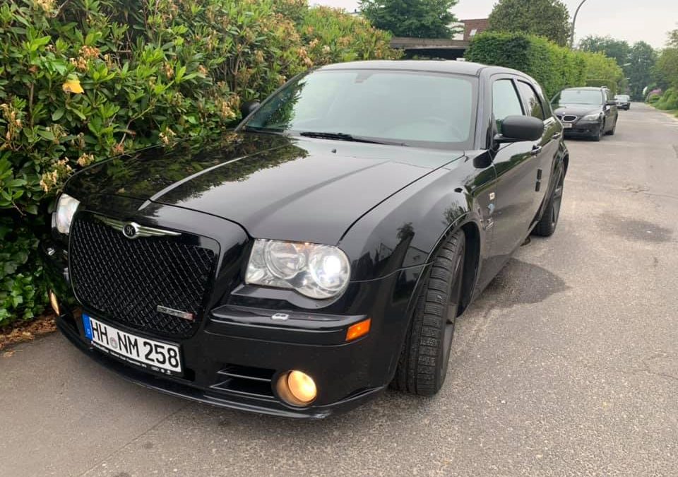 Dovoz Chrysleru 300C SRT-8 s dokonalou servisní historií