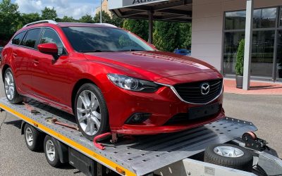 Mazda 6 2.0i z roku 2013, která jezdila pouze do autorizovaného servisu