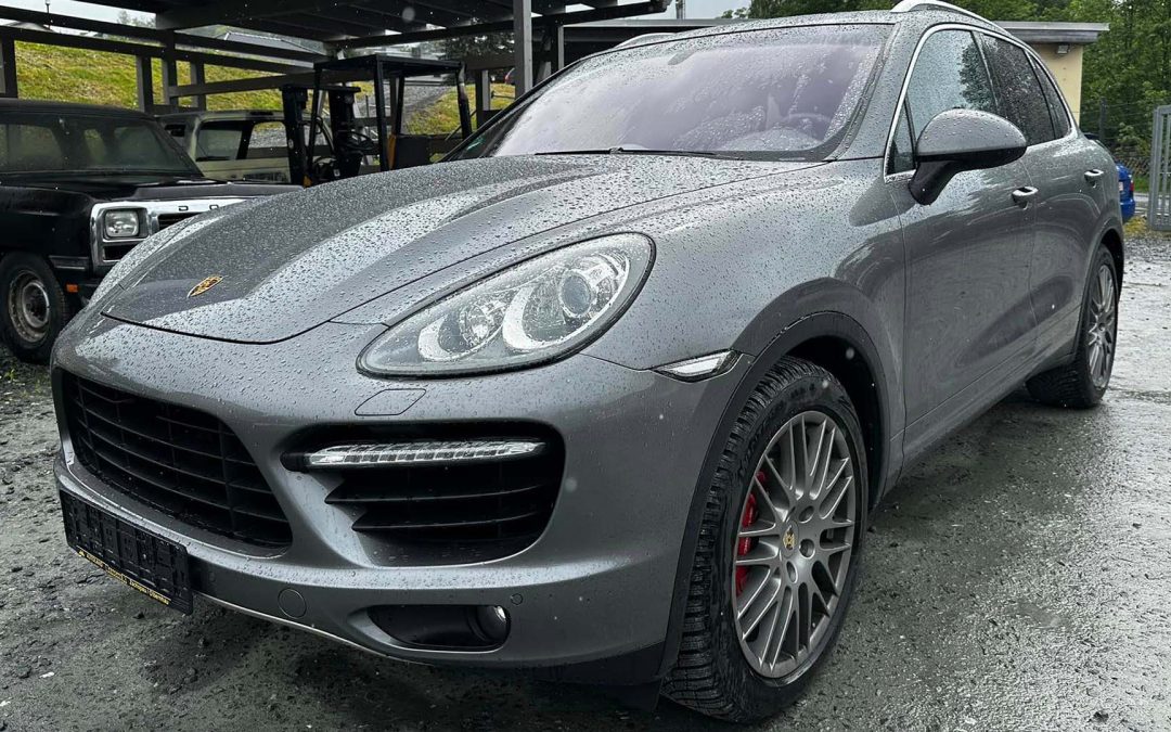 Zakázkový dovoz auta – Úžasně udržované a nikdy nebourané Porsche Cayenne Turbo