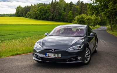 Tesla Model S s 225 tisíci km – V jakém je stavu? A co spolehlivost? Kolik stojí nová baterie?