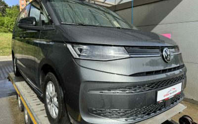 Dovoz VW Multivan T7 2.0 TDI: Geniální rodinné auto