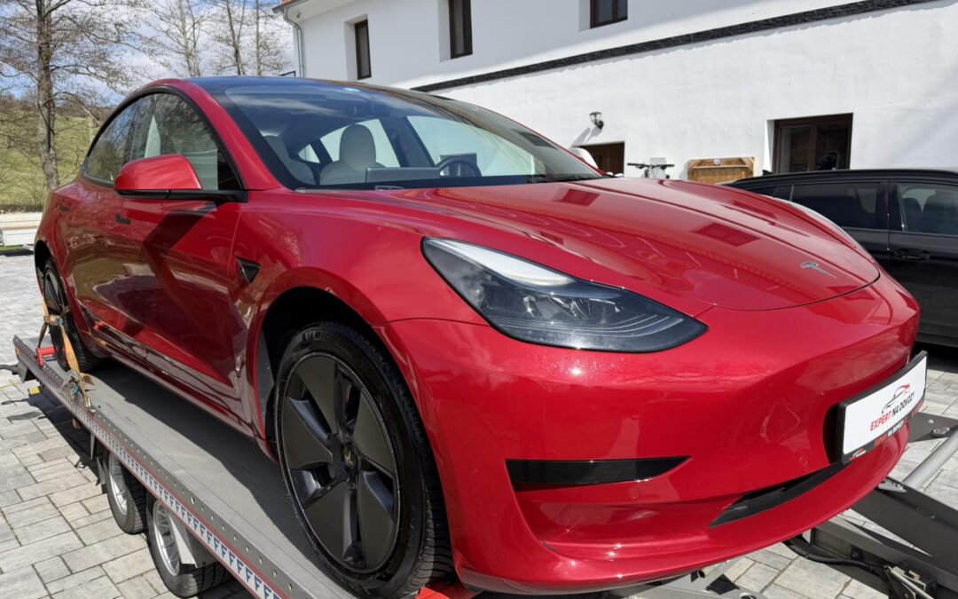 Tesla Model 3: Elektromobil, který se prodal dříve, než dorazil do ČR